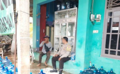 Polisi CAKET, Aipda Indra Silaturahmi ke Warga BMI 1, Dawuan Wilkum Polsek Cikampek