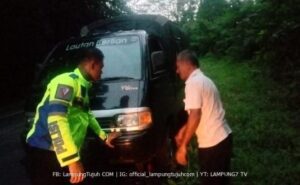 Patroli KRYD, Satlantas Polres Way Kanan Bantu Pengendara Alami Kesulitan di Jalinsum