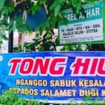Sat Lantas Polres Lebak Pasang Spanduk Ops Keselamatan Maung 2023 Berbahasa Daerah