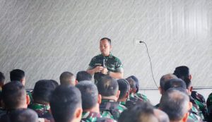 Pengarahan Personel, Dandim 0410/KBL Ingatkan Prajurit Jaga Keharmonisan Keluarga serta Peduli Lingkungan Tugas