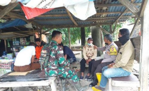 Sinergitas TNI-Polri Jumpai Warga Desa Kutanegara, Ciampel