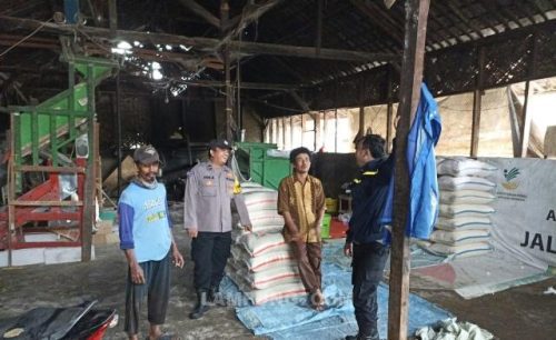 Polisi di Batujaya Tinjau Heler di Desa Karyabakti