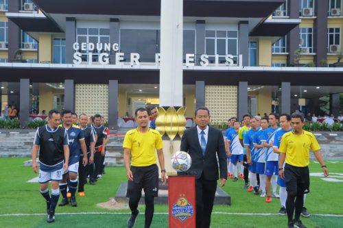 Kapolda Lampung Buka Turnamen Mini Soccer Kapolda Cup II Tahun 2023