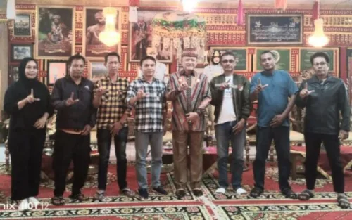 Pengurus dan Anggota DPW SWI Lampung Ngopi Bareng Bersama Tokoh Lampung, Dang Ike Edwin