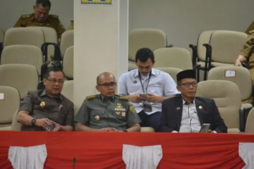 Kasrem 043/Gatam Hadiri Rapat Paripurna DPRD Provinsi Lampung Lanjutan Tingkat 1