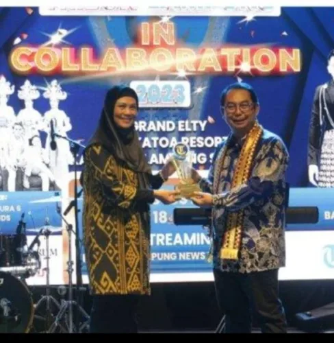 Polda Lampung Terima Penghargaan Keberhasilan Inovasi Program Manajemen Arus Mudik 2023, Award Tribun Lampung