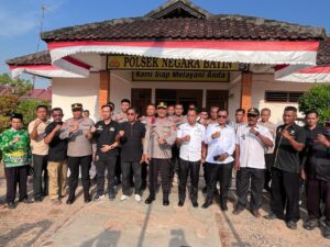 Jum’at Curhat, Kapolres Way Kanan Menyapa Tokoh dan Masyarakat di Polsek Negara Batin