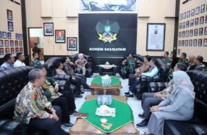 Danrem 043/Gatam Sambut Silaturahmi Rektor UNILA Beserta Staf
