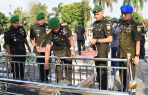Kenang Jasa Pahlawan Brigjen TNI Iwan Maruf Zainudin Pimpin Ziarah Rombongan HUT Korem 043/Gatam Ke-76