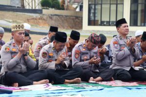 Dampak El Nino, Polres Way Kanan Gelar Salat Istisqa