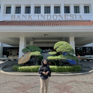 Mahasiswi Teknik Pertanian Unila, Shyntia Wulanjani Sukses Mengikuti Program KMBI