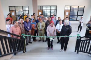 Rektor Unila Meresmikan Gedung Graha Kemahasiswaan