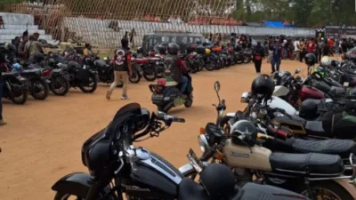Stadion Tejosari Metro Diserbu Ribuan Bikers Motor Antik