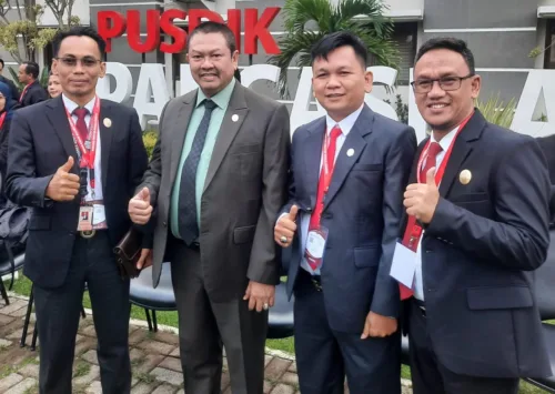 Tiga Pendekar Hukum ADVOKAI – DPD, KAI Lampung Mengikuti Bimtek Hukum Acara PHPU 2024 di MK-RI