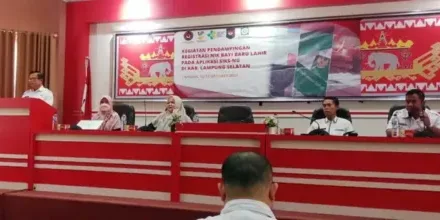 Kemensos RI Bersama Pemkab Lampung Selatan Dampingi Warga Registrasi NIK BBL