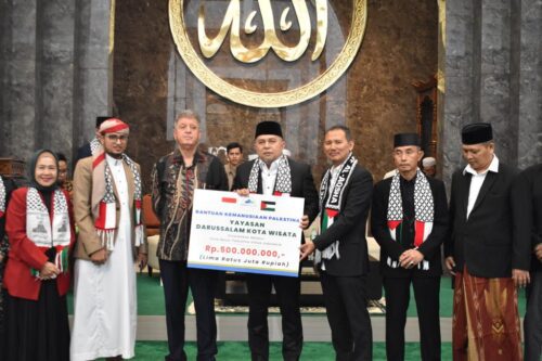 Masjid Darussalam Kota Wisata Salurkan Rp500 Juta untuk Palestina