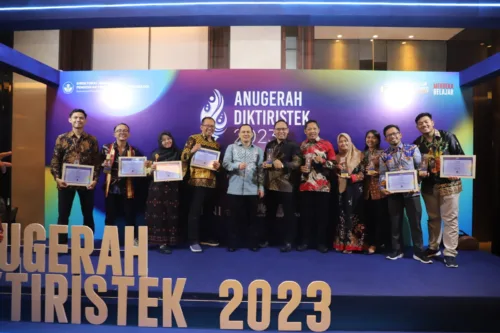 Unila Borong 4 Emas 2 Perunggu di Ajang Anugerah Diktiristek 2023