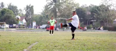Tim Sepak Bola Bupati Lampung Selatan Unggul 3-0 Lawan Disdik Penengahan