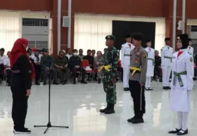 Walikota Bandar Lampung Eva Dwiana Kukuhkan 37 Anggota Paskibraka