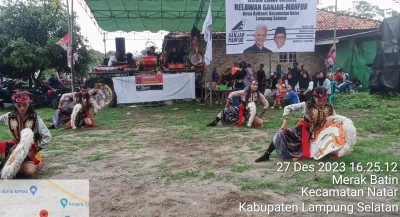 Kolaborasi TPD dan Relawan Ganjar-Mahfud Lampung Gelar Acara Kuda Lumping di Desa Kali Sari