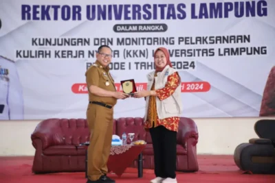 Rektor dan Jajaran Wakil Rektor Kunjungi Pelaksanaan KKN di Kabupaten Mesuji