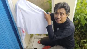 Gegerkan Warga, Benda Mistis Disamping Kantor DPD Golkar Bandar Lampung