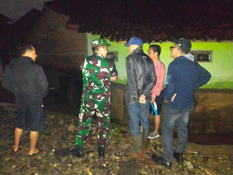 Dandim 0410/KBL Tinjau Bencana Banjir di Wilayah Kota Bandar Lampung