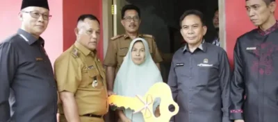 Melalui CSR, Bupati Lampung Selatan Resmikan Hasil Bedah Rumah Di Kecamatan Rajabasa