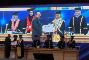 Ujian Terbuka Promosi Doktor, Sulpakar Raih Predikat Cumlaude