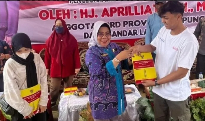 Anggota DPRD Lampung Aprilliati Sosialisasi Peraturan Daerah di Langkapura