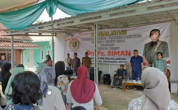 Fx Siman Anggota DPRD Lampung Gelar Sosper Rembug Pekon