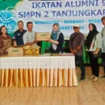 Alumni SMP Negeri 2 Balam Angkatan '92 Menggelar Acara Bakti Sosial