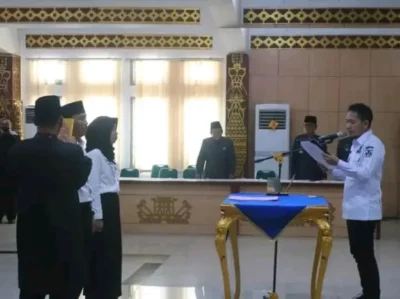 H. Ardian Saputra Lantik dan Serahkan SK PPPK