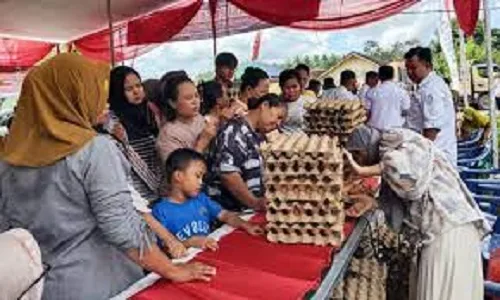 Asisten Ekobang Setdakab Lampung Selatan Buka Operasi Pasar Murah di Kecamatan Katibung