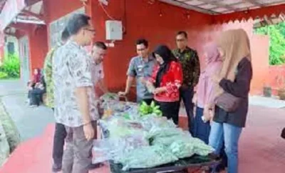 Bahan Pokok di Pasar Murah Dekranasda Lampung Selatan Ludes Terjual