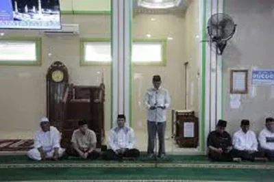 Buka Peringatan Malam Nuzulul Qur’an, Sekda Thamrin: Kuatkan Ukhuah Islamiah Melalui Semangat Gotong Royong