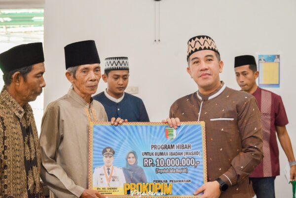 Bupati Pesawaran Silaturahmi Ramadhan Bersama Masyarakat Kecamatan Kedondong dan Way Ratai