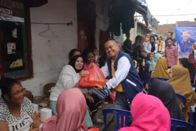 KNPI Lampung dan GPL Bagikan Puluhan Paket Sembako