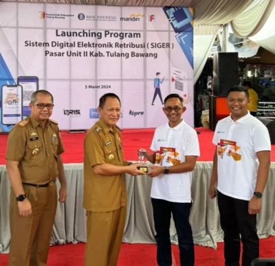 Kabupaten Tulang Bawang Pelopori Pembayaran Retribusi Secara Elektronik Di Pasar
