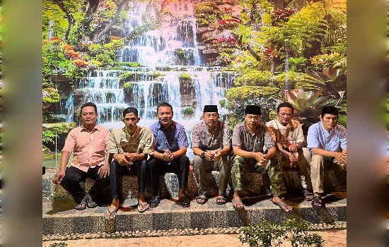 Menjaga Kekompakan, 8 Kepala Desa Kecamatan Kotabumi Utara Lakukan Buka Puasa Bersama