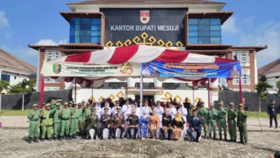 Pj Bupati Mesuji Sulpakar Jadi Inspektur Upacara Hari Jadi Ke-60 Provinsi Lampung, HUT Satpol PP Ke-74 dan HUT Ke-62 Satlinmas Tahun 2024