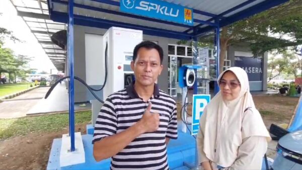 PLN Tuai Pujian, Puluhan Pemudik Pengguna Mobil Listrik Mengaku Nyaman Ngecas di Rest Area Tol Lampung