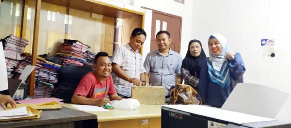 Sisihkan Rupiah, Wartawan Lamsel Bantu Program Geserbu