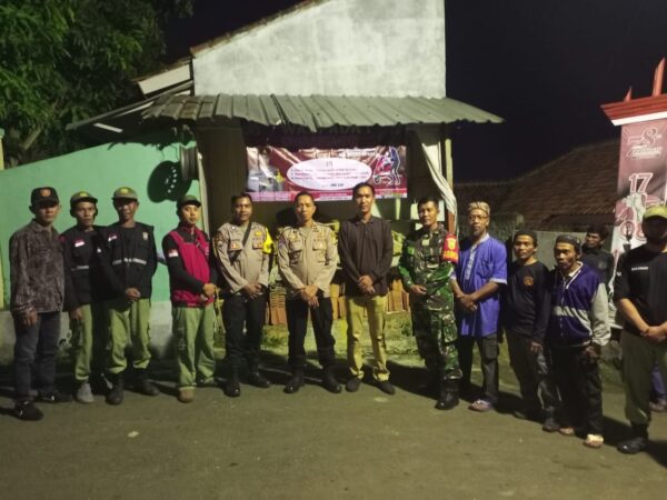 Sambangi Warga Kelurahan Sukadana Ham, Kasat Binmas Imbau Aktifkan Kembali Satkamling