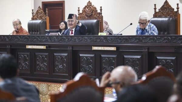 Jelang Putusan, Hakim MK Diminta Taubat dan Kembali ke Jalan yang Benar