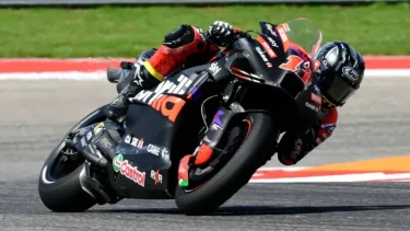 MotogGP Amerika: Maverick Vinales Terdepan, Marc Marquez Crash