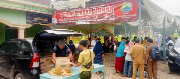 Operasi Pasar Murah di Tanjung Sari, Hendra Jaya: Ini Untuk Bantu Kebutuhan Masyarakat
