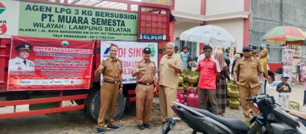 Pemkab Lampung Selatan Gelar Operasi Pasar Murah Titik Ke-12 di Way Sulan