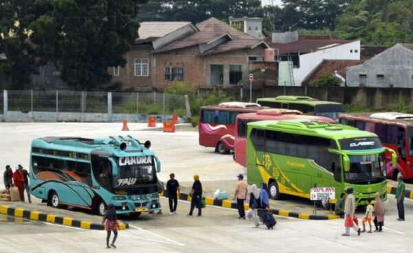 Hari ini Puncak Arus Mudik Lebaran, 4.481 Pemudik Tiba di Terminal Rajabasa