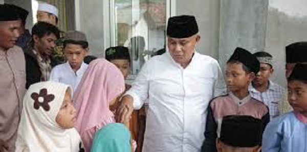 Safari Ramadan, Bupati Nanang Akan Berikan Bantuan Jendela Untuk Masjid Nurul Amal Desa Tri Mulyo
